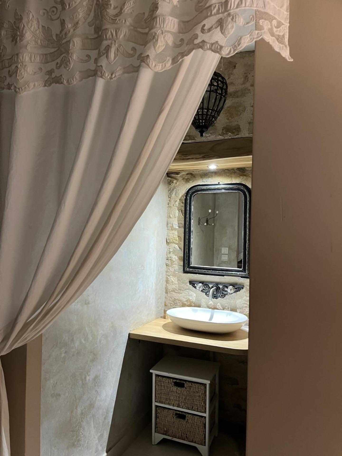 Le Logis D'Hortense Vic-le-Comte Bagian luar foto