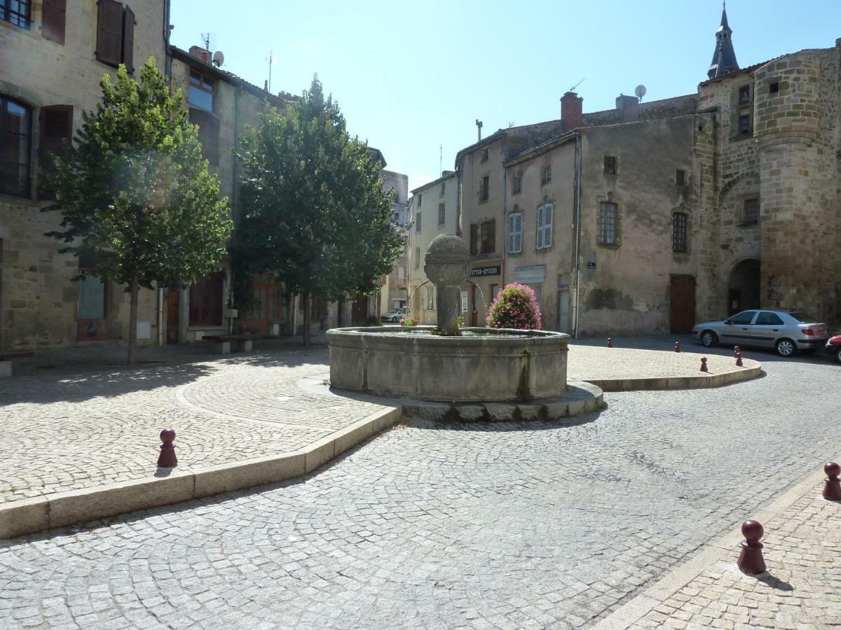 Le Logis D'Hortense Vic-le-Comte Bagian luar foto